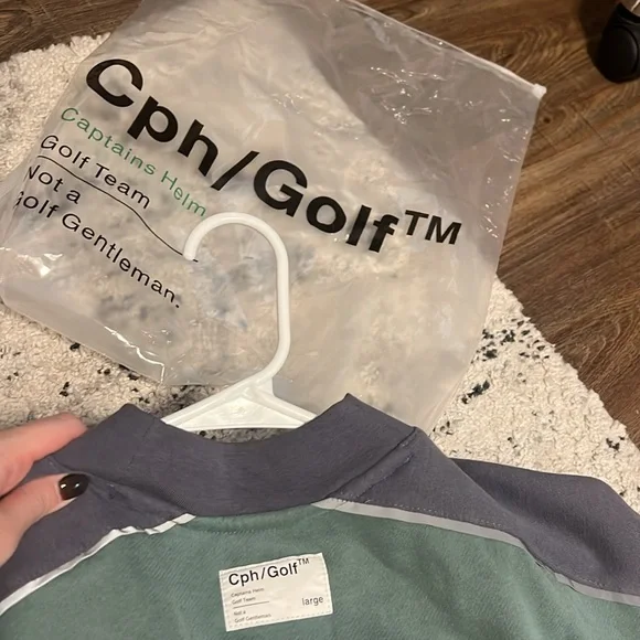 Men’s golf sweatshirt